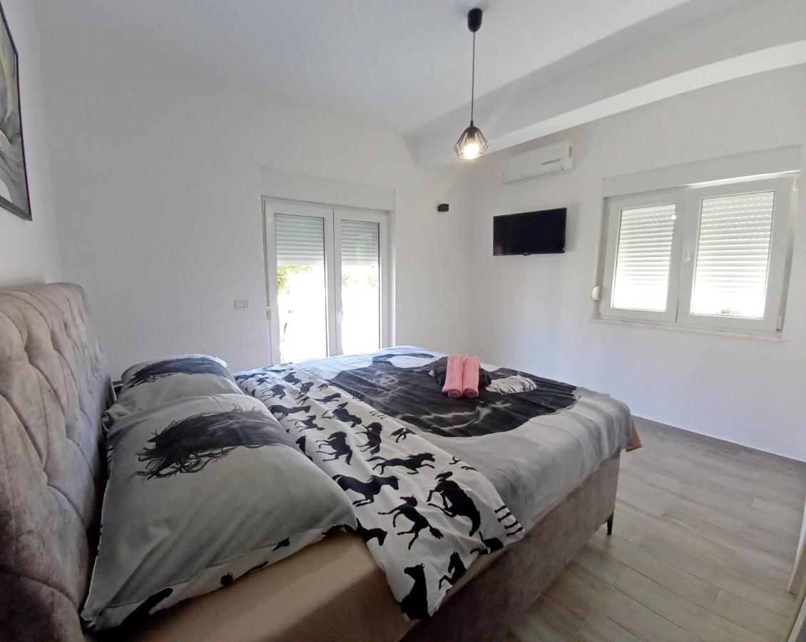 Holiday House Kazali, Medulin Extérieur photo